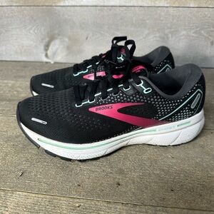 Brooks Ghost 14 Women's Size 6 Black Yucca Wide D 1203561D013